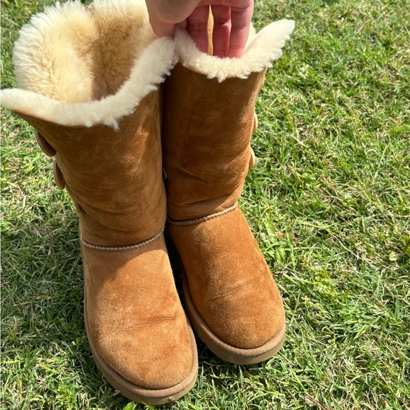 UGG Shoes - UGG Bailey Button Triplet Boots Classic Tall Brown Suede Women’s Size 7